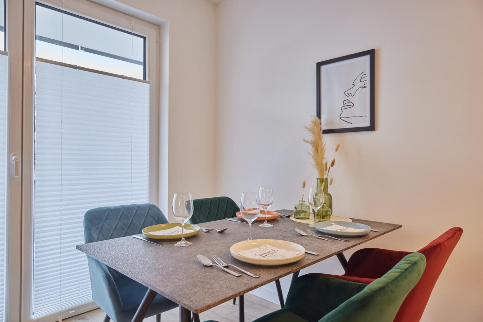 Homeme 1 I Zentral I Netflix I Kueche I Parkplatz I Kliniknah Apartment